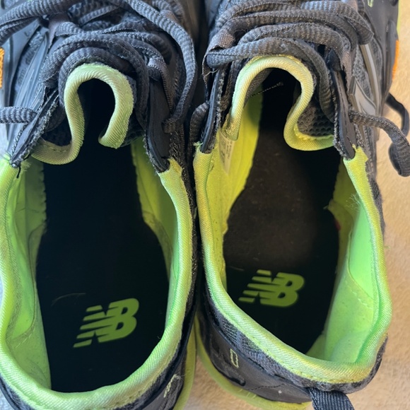 New Balance Minimus Shoes WT10MB (Women's size 10.5) - Picture 4 of 9